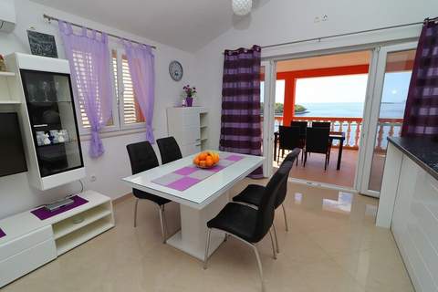 Holiday Home Adriatic View-Two Bedroom Apartment with Terrace and Sea View - Ferienunterkunft in Blato (4 Personen)