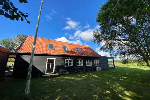 Ferienunterkunft in Aakirkeby (8 Personen)