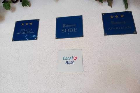 Guest House Green Corner Supetarska Draga - Triple Room with Terrace and Sea View - Ferienunterkunft in Rab (3 Personen)