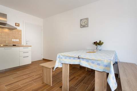 Cozy and Trendy Apartments Krk - Two Bedroom Apartment with Terrace - Ferienunterkunft in Krk (5 Personen)