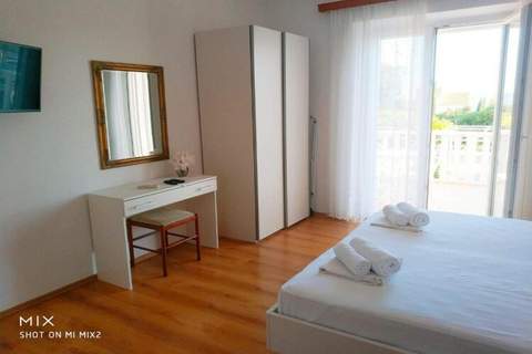 Double Or Twin Room With Terrace and  Sea View 10 - Ferienunterkunft in Mlini (2 Personen)