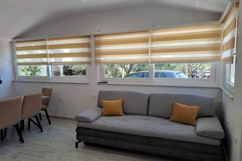 Apartments Dana - Two Bedroom Apartment 1 - Ferienunterkunft in Srima (4 Personen)