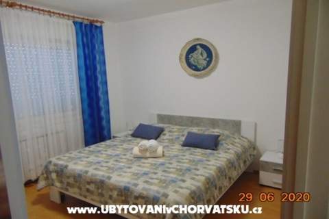 Three-Bedroom Apartment - Ferienunterkunft in Seget Donji (6 Personen)