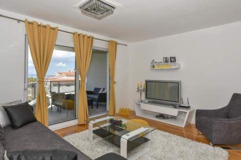 Apartment Hani 1 - One Bedroom Apartment With Balcony And Sea View - Ferienunterkunft in Makarska (3 Personen)