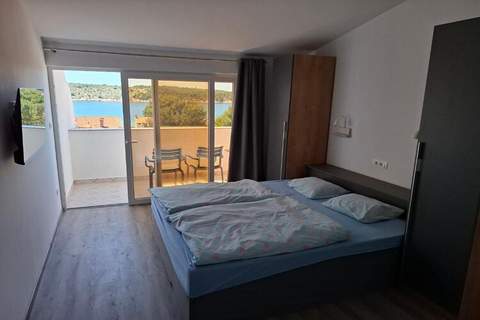 Rab Diving Mirko - Deluxe Double Room with Balcony and Sea View (2) - Ferienunterkunft in Rab (2 Personen)