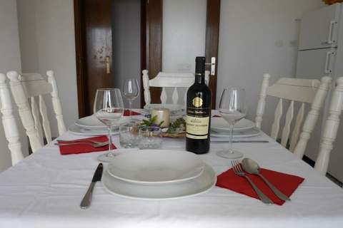 Dugi Rat Seaside Apartments - Two Bedroom Apartment 1 - Ferienunterkunft in Dugi Rat (4 Personen)