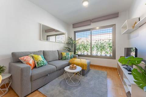 CT 378 - Faro's Malaga Citycenter - Cityapartment for 4 with parking - Ferienunterkunft in Malaga (4 Personen)