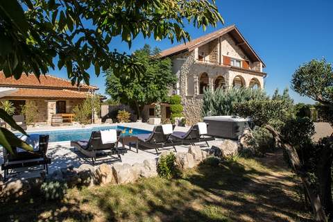 Villa Olea with private heated pool - Ferienunterkunft in Vodice (16 Personen)