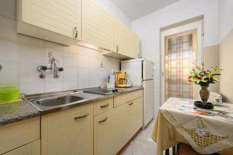 Apartment Alma IIG - Ferienunterkunft in Porec (2 Personen)