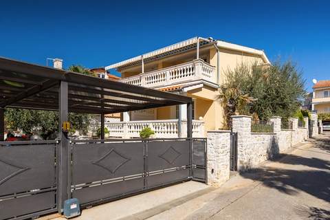 Premium Apartment Hari I - Ferienunterkunft in Porec (4 Personen)