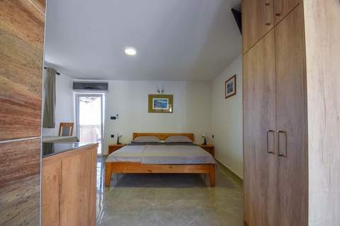 Apartments Jaklin -  Studio Apartment with Balcony and Sea View C - Ferienunterkunft in Rab (2 Personen)