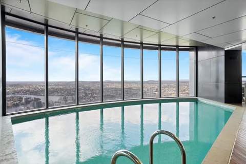 CBD High-Rise 1-Bed with Pool, Gym & Views - Ferienunterkunft in Brisbane City (2 Personen)