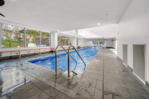 Stylish 1-Bed Flat with Pool, BBQ & Sauna Access - Ferienunterkunft in Canberra (2 Personen)