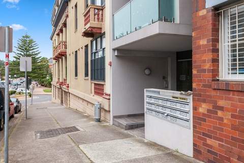 Bright Studio with Balcony near Coogee Beach - Ferienunterkunft in Coogee (2 Personen)