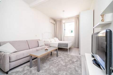 Apartment Larissa - Studio Apartment with Terrace and Partial Sea View - Ferienunterkunft in Dubrovnik (2 Personen)