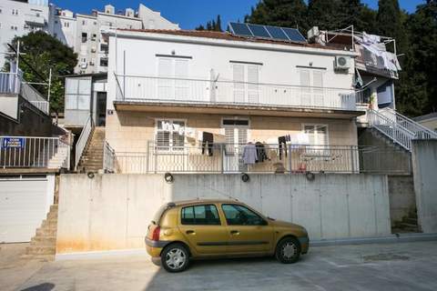 Guest House Kusalo- One Bedroom Apartment with Terrace (Apartman 4) - Ferienunterkunft in Dubrovnik (4 Personen)