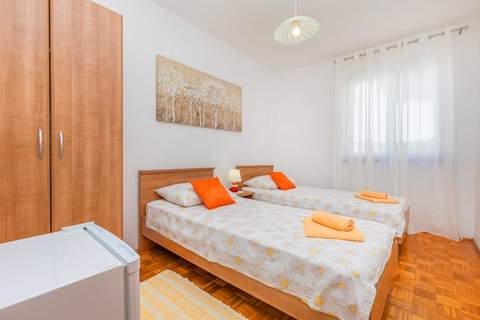Rooms Ivo - Twin Room with Shared Bathroom - Ferienunterkunft in Dubrovnik (2 Personen)