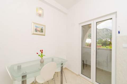 Apartments & Rooms Barišić - Studio Apartment with Balcony and City View (Second Floor) (Apt 14) - Ferienunterkunft in Kupari (2 Personen)