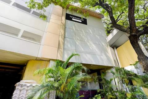 Super Townhouse Andheri Sakinaka Metro Formerly Hotel Amour - Ferienunterkunft in Mumbai (2 Personen)