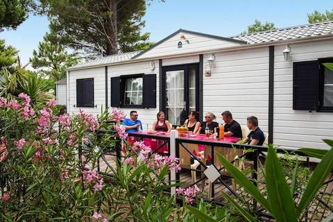 Domaine Les Mûriers Vendres-Plage // mobilhome 2 chambres - Ferienunterkunft in Vendres-Plage (6 Personen)