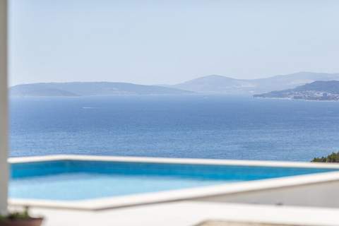 Ferienunterkunft in Podstrana (10 Personen)