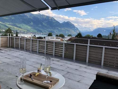 Ferienwohnung Penthouse Alpenblick (6 Erwachsene & 3 Kinder)