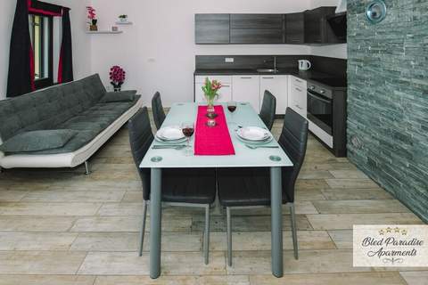 Bled Prestigious and Stylish Apartments - Standard Studio Apartment with Terrace (owner 2) - Ferienunterkunft in Bled (6 Personen)