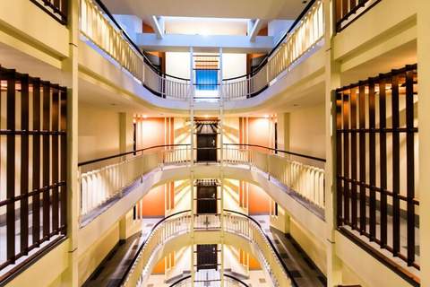 Chic Deluxe DBL Suite Modern Bella B Comfort - Ferienunterkunft in Bangkok (2 Personen)