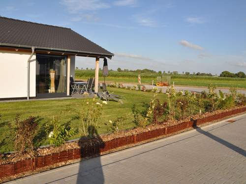 Ferienhaus G13 Ferienhaus mit Garten und Fahrradschuppen