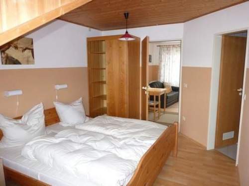 Ferienwohnung Gemütliche Wohnung in Zandt mit Möbliertem Balkon