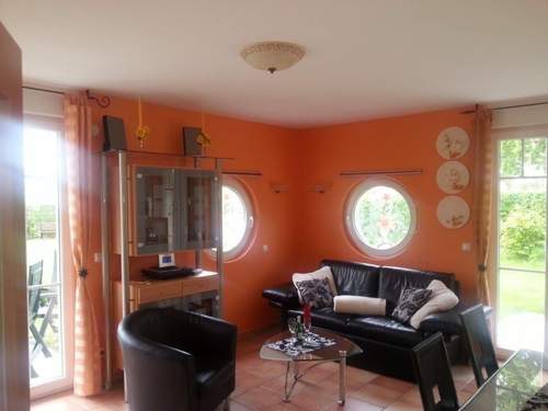 Ferienwohnung Wunderschönes Appartement in Redewisch mit Garten