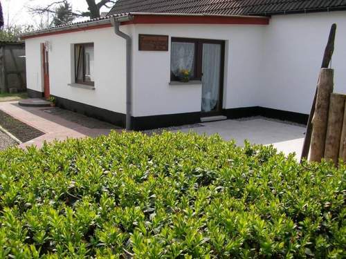 Ferienhaus Ferienbungalow mit Terrasse und Angelplatz