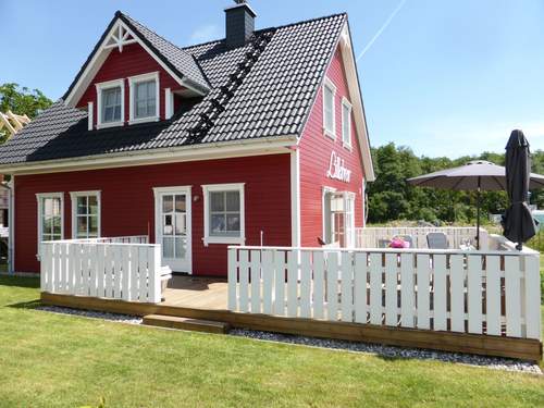 Ferienhaus Komfortables Ferienhaus in Breege mit Sauna