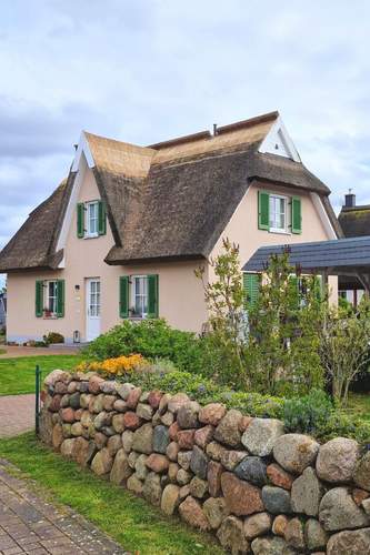 Ferienhaus in Ummanz mit Sauna, Garten und Grill