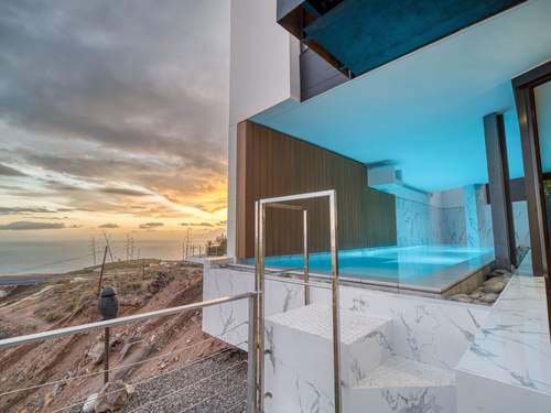 Ferienhaus mit überdachtem Pool in Tijoco Bajo