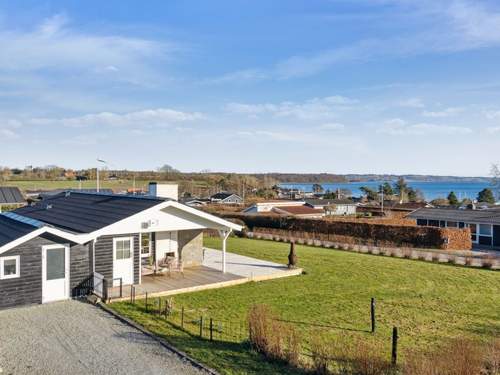 Ferienhaus Reinhold - 200m from the sea