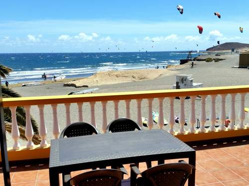 Ferienhaus Haus mit Wifi und Terrasse direkt am Strand