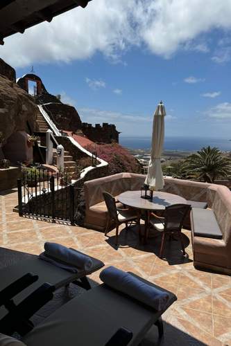 Ferienhaus Schlafen in einer vulkanischen Höhle