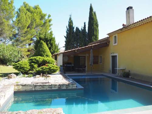 Ferienhaus Provenzalisches Haus mit Pool und Garten