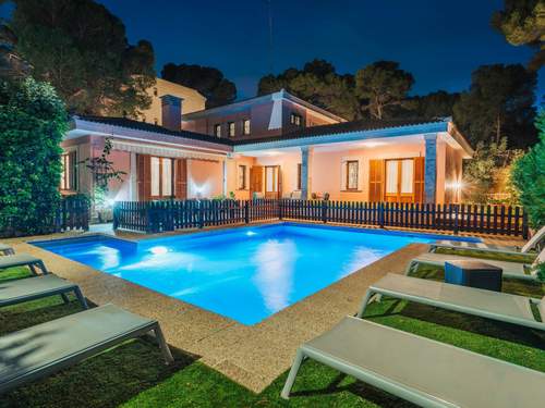 Ferienhaus Villa Damar, Villa mit 5 Schlafzimmern und Schwimmbad.