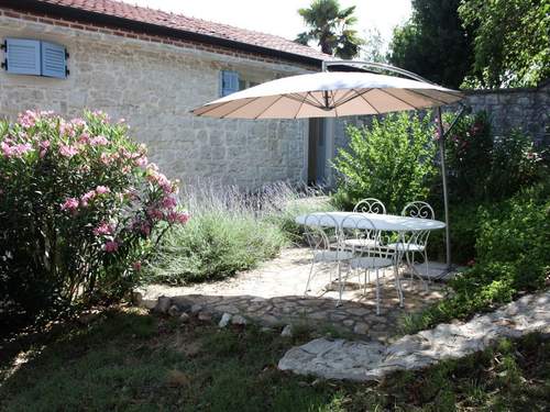 Ferienwohnung App Nirvana mit Garten in der Altstadt von Vrsar