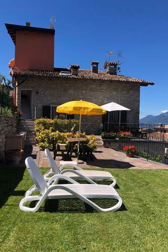 Ferienwohnung Wohnung nr. 2 im Casa Mary mit Balkon und Seeblick