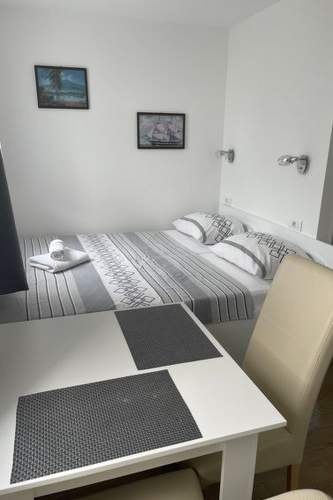 Ferienwohnung Appartement in Fažana mit Garten und Terrasse