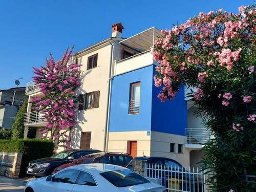 Ferienwohnung Geräumige charmante Wohnung in der Nähe des Meeres