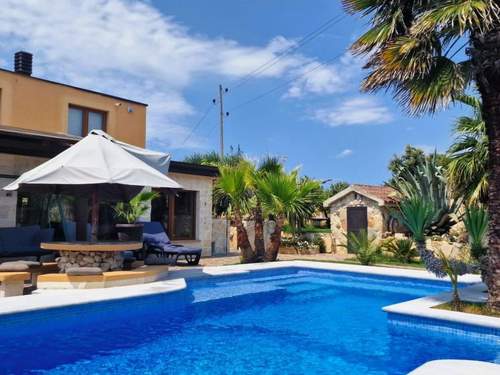 Ferienhaus Schönes Haus in Pomer mit privatem Parkplatz