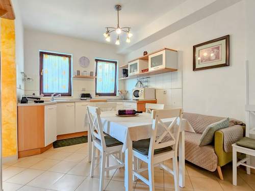 Ferienwohnung Maria 4 mit Terrasse