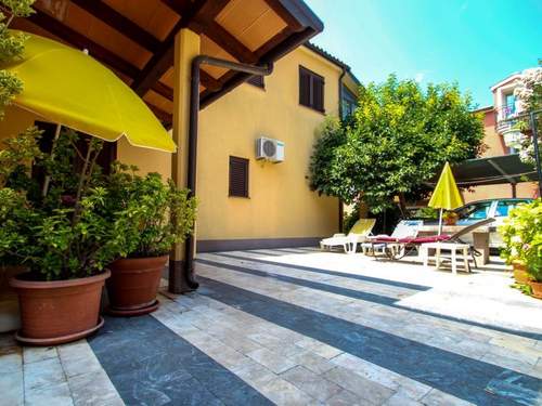 Ferienwohnung Erdgeschoss-Ferienwohnung Martinis 2