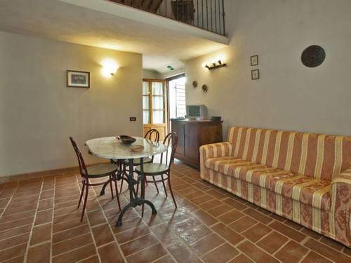 Ferienwohnung Wohnung in Asciano mit Grill und Garten