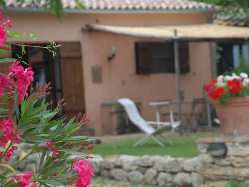 Ferienwohnung Unabhaengige Wohnung in Amelia mit Garten, Grill