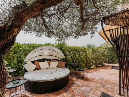 Ferienwohnung Wohnung in Villasimius mit Möblierter Terrasse